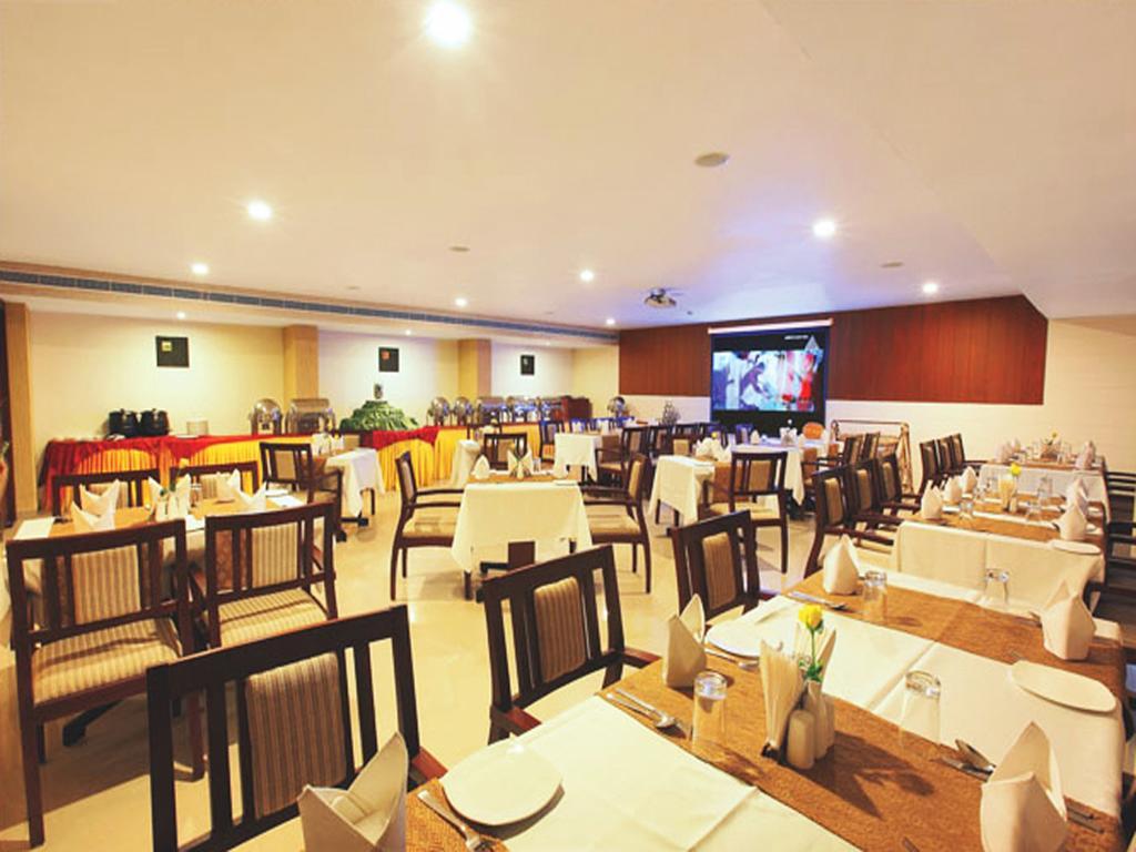 山园酒店 Pathanāmthitta 外观 照片