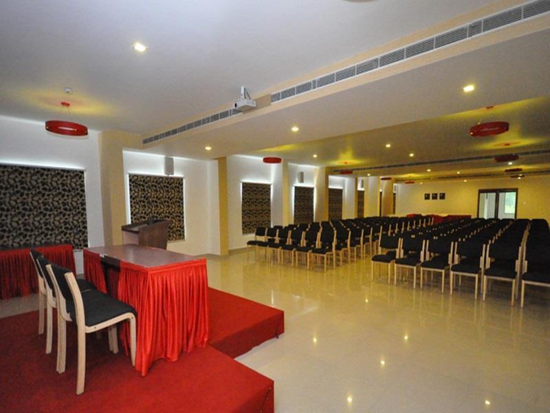 山园酒店 Pathanāmthitta 外观 照片